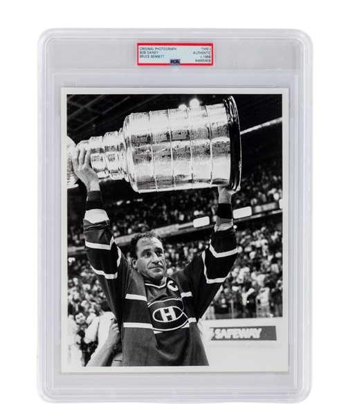 Bob Gainey May 24th, 1986 Montreal Canadiens Stanley Cup Finals Type l Bruce Bennett Photo - Graded PSA Authentic